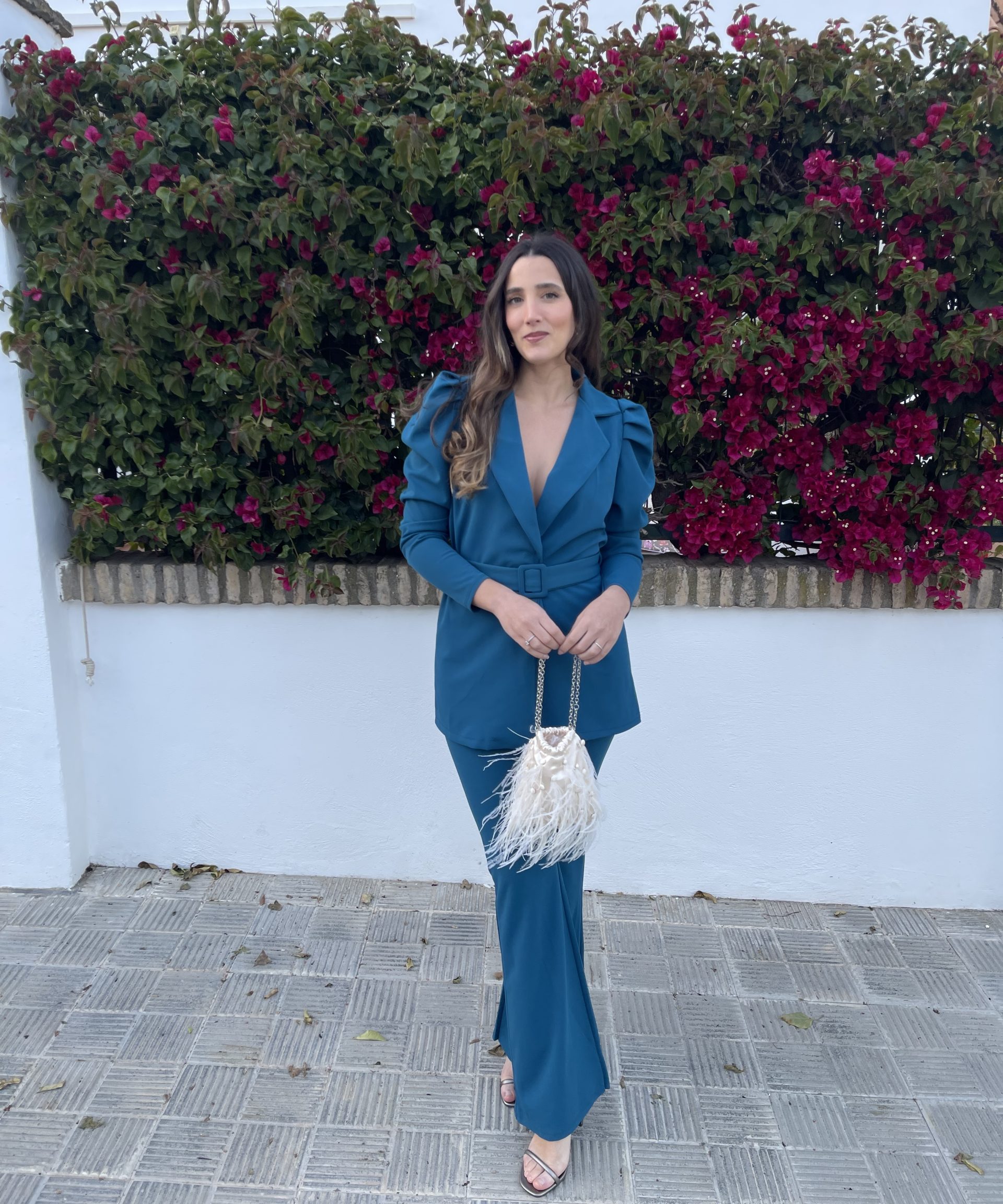 Conjunto traje cinturón azul petróleo