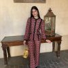 Conjunto traje botones estampado naranja - Imagen 3