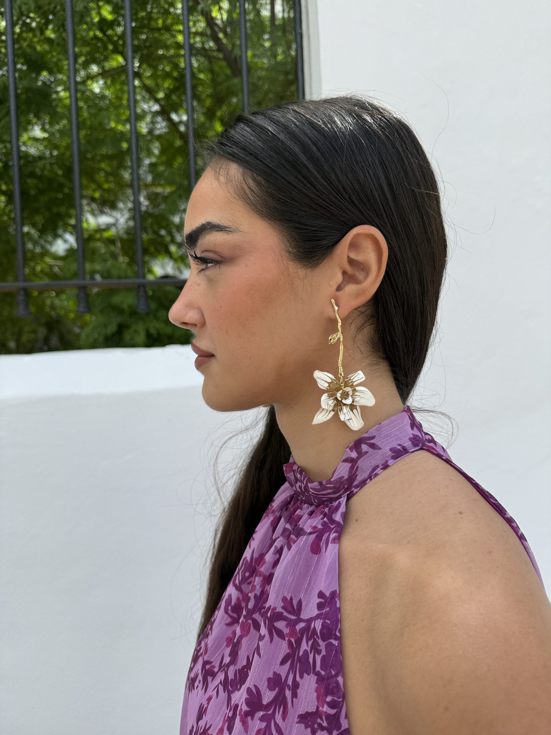Pendientes largo flor blanco