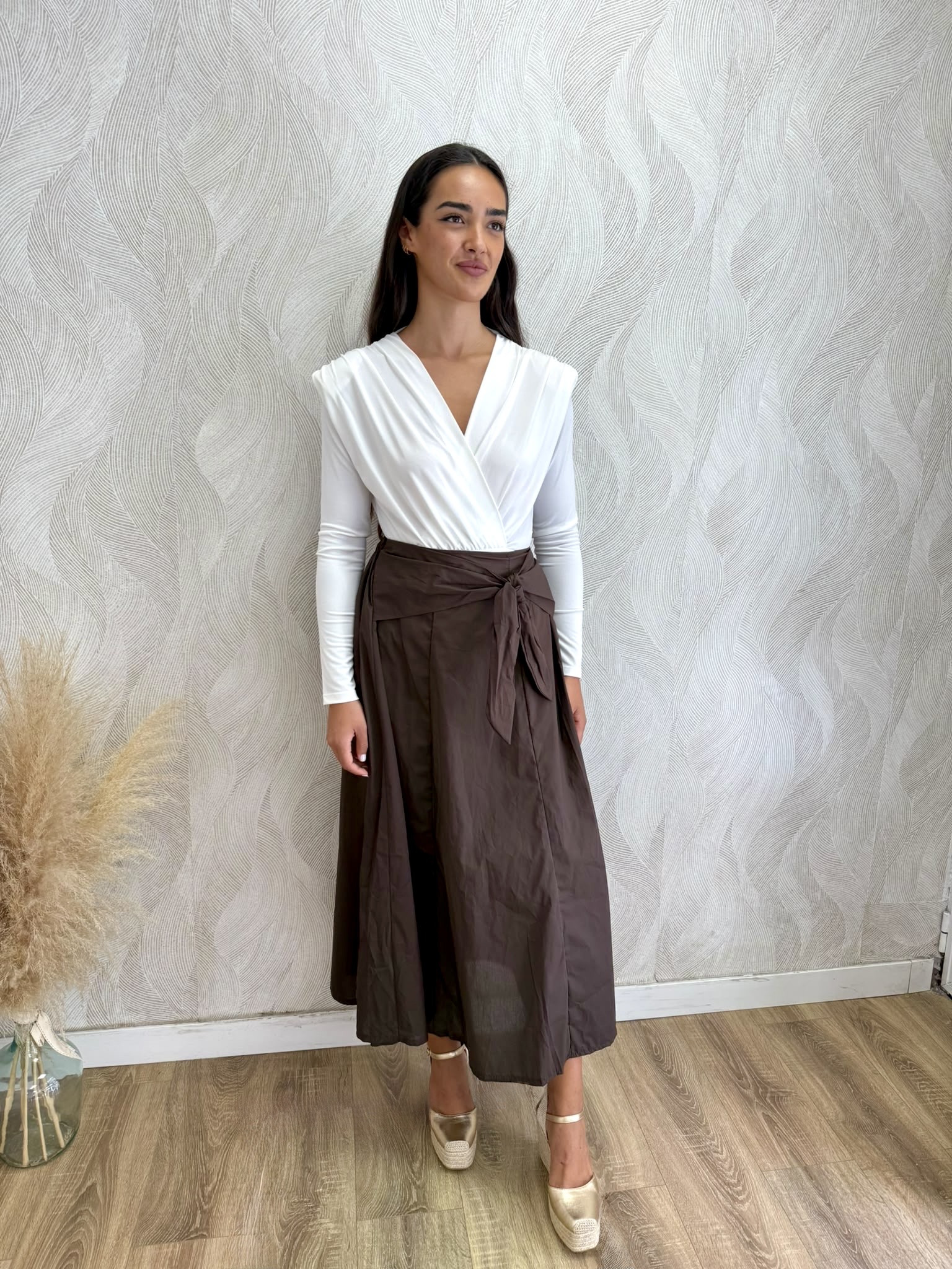 Falda midi capa pañuelo marrón oscuro