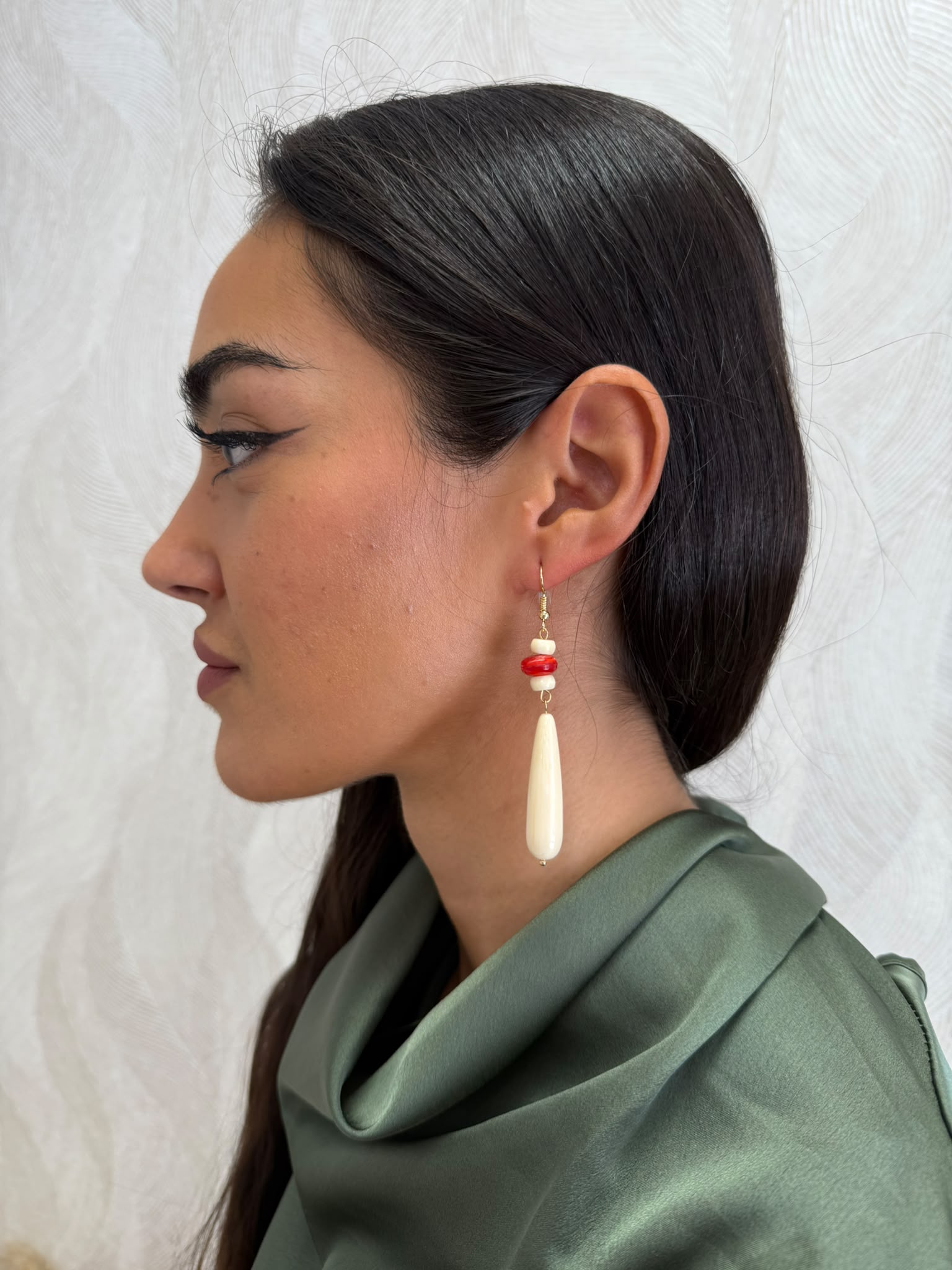 Pendientes abalorios beige