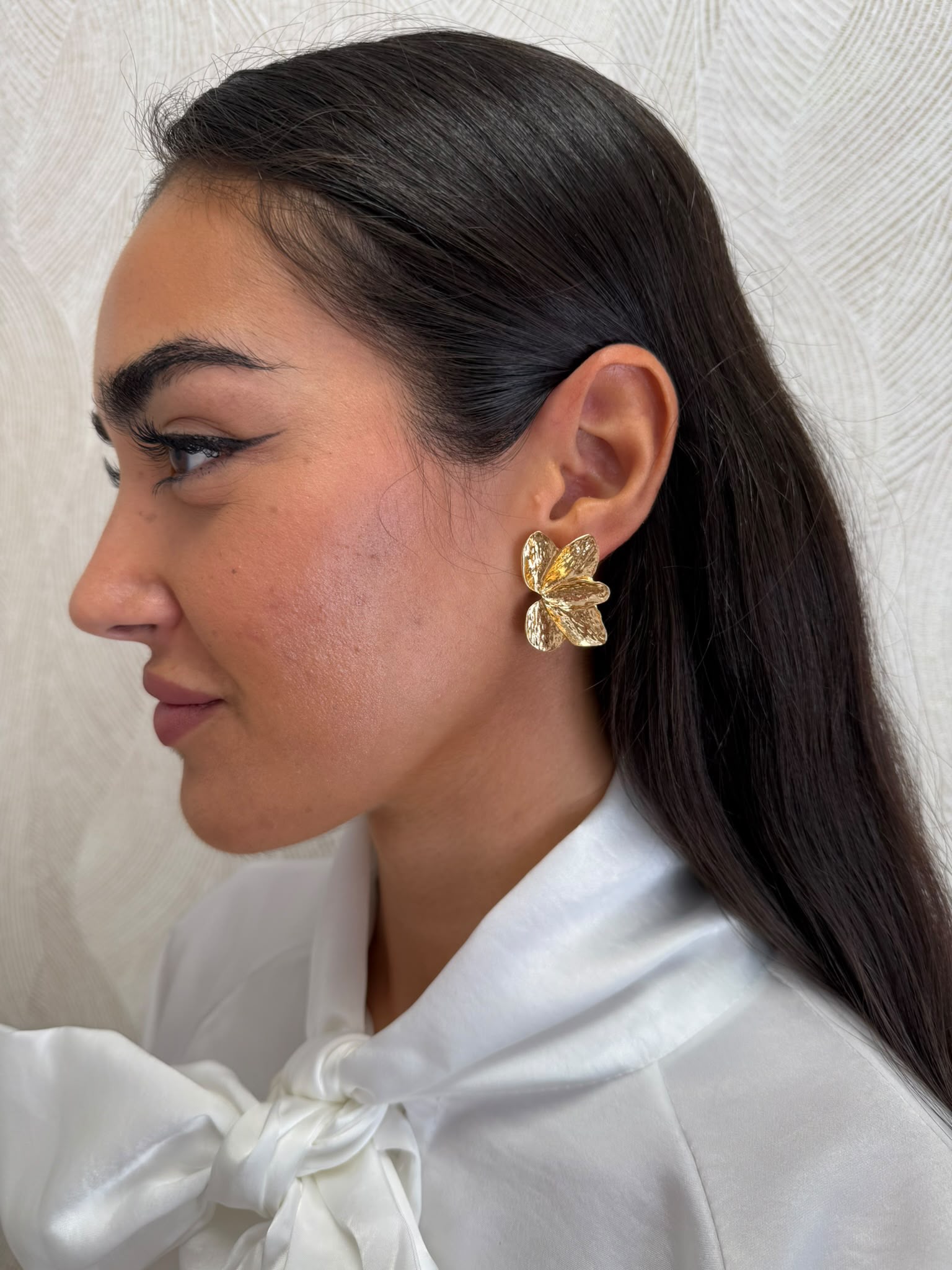 Pendientes hojas dorados