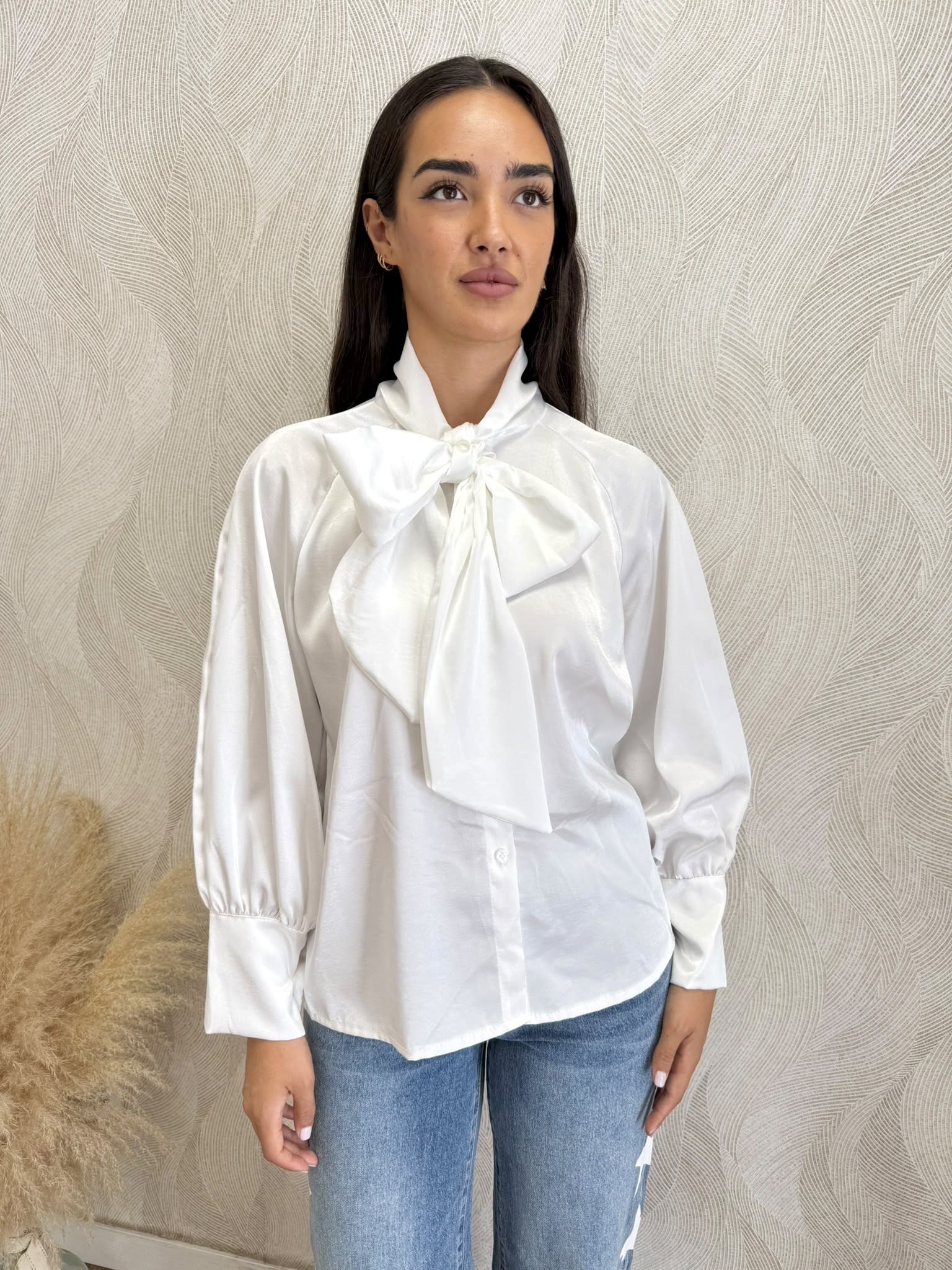 Alternative view of Camisa lazada satén blanco