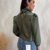 Camisa satén cuello drapeado kaki - Imagen 4
