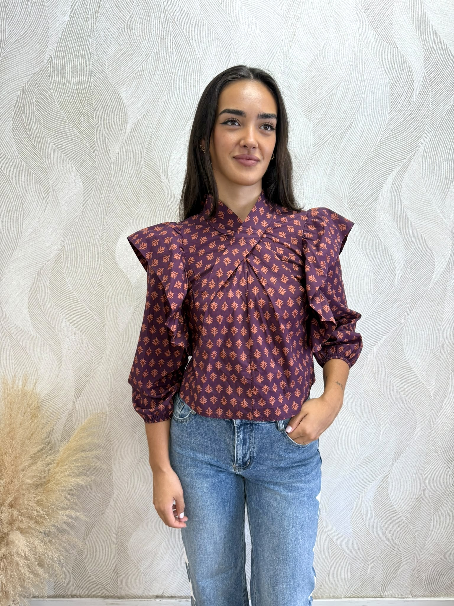 Camisa volantes estampada morado