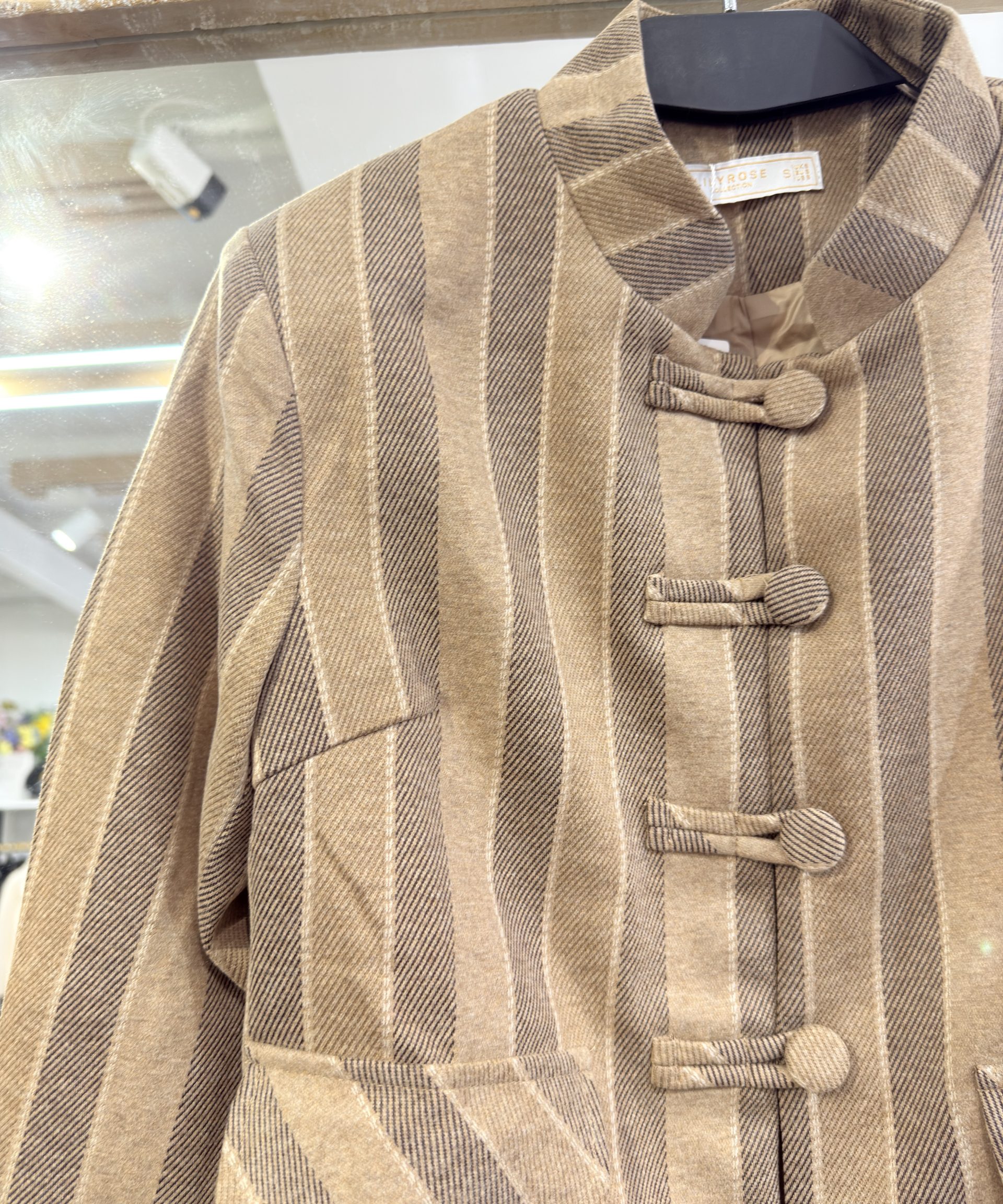 Alternative view of Chaqueta Middleton beige