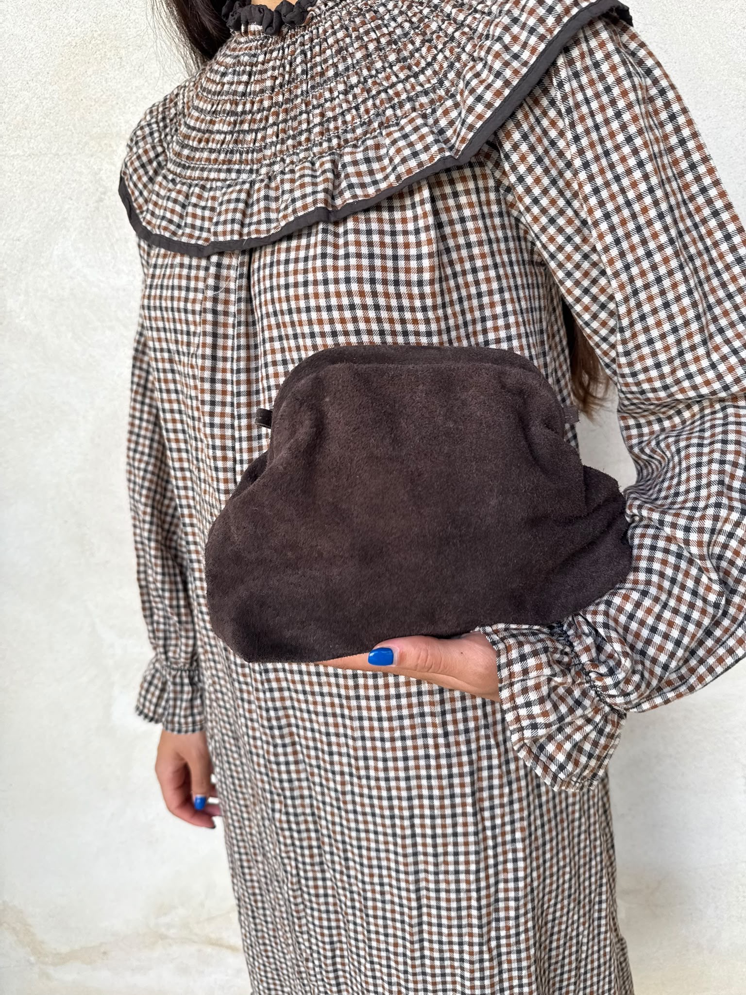 Bolso clutch antelina marrón