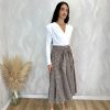 Falda midi pañuelo cuadros camel