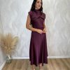 Vestido midi drapeado satén burdeos - Imagen 5