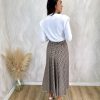 Falda midi pañuelo cuadros camel - Imagen 4