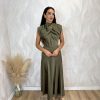 Vestido midi drapeado satén kaki - Imagen 4