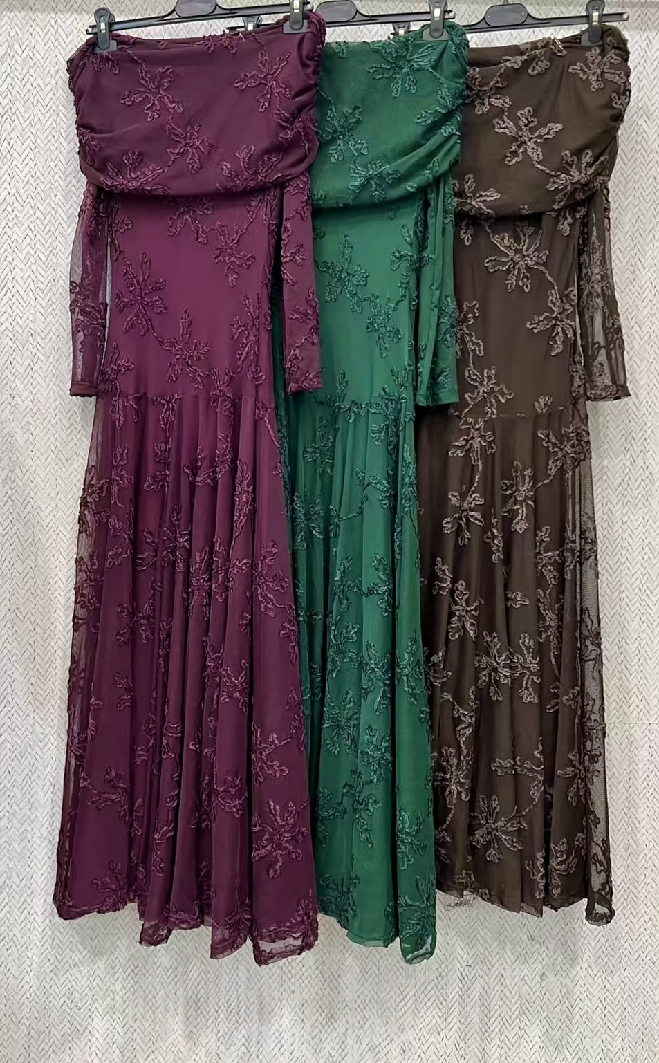 Vestido bardot gasa bordados