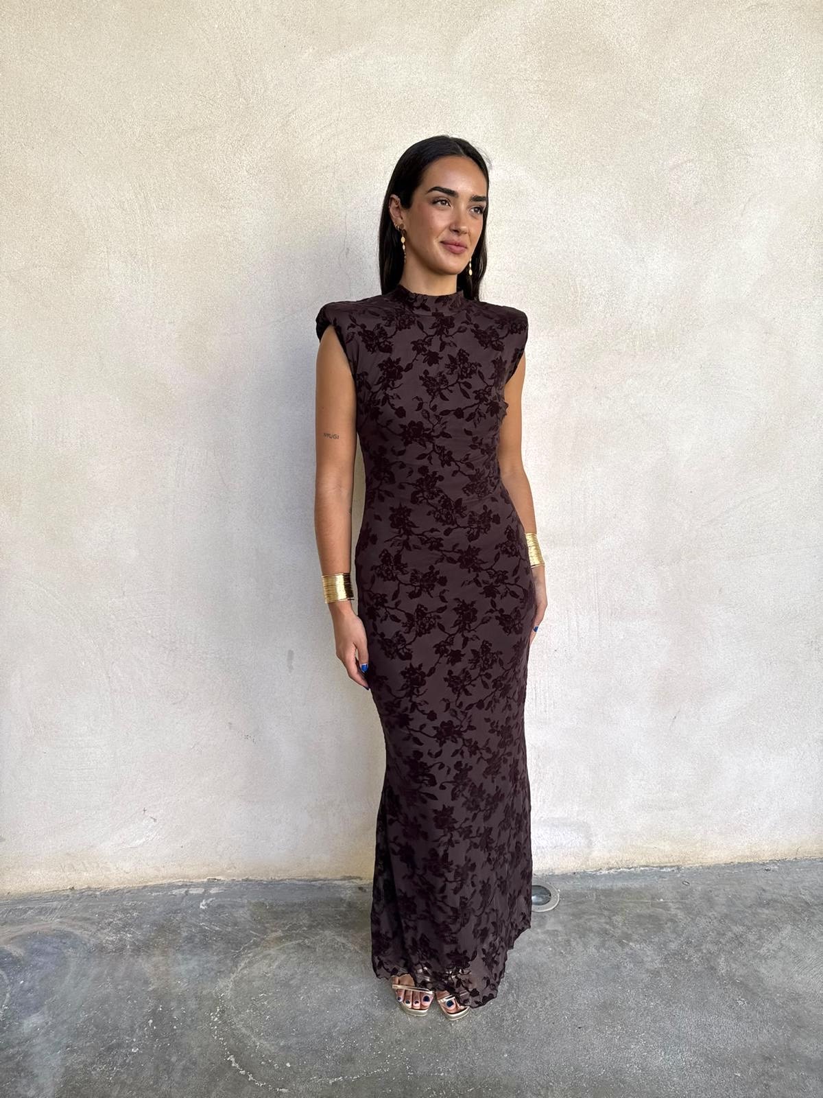 Alternative view of Vestido hombreras encaje marrón