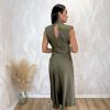 Vestido midi drapeado satén kaki - Imagen 2