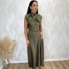 Vestido midi drapeado satén kaki