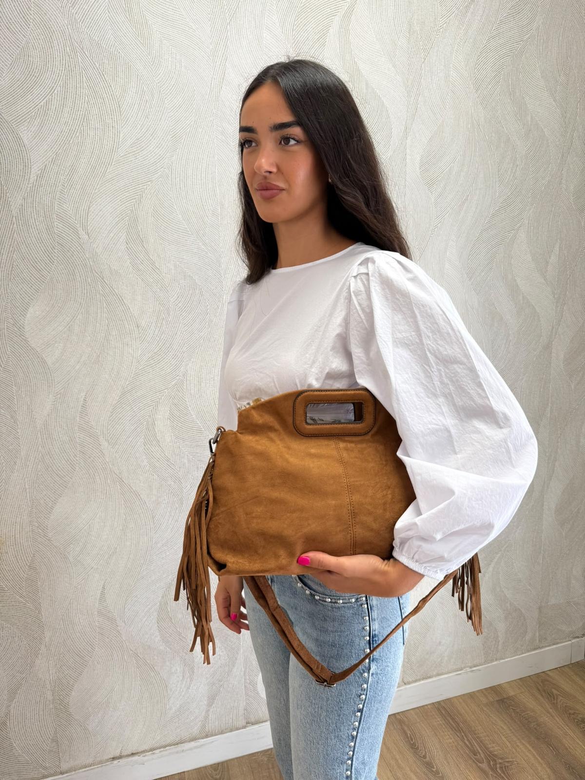 Alternative view of Bolso ante flecos grande camel